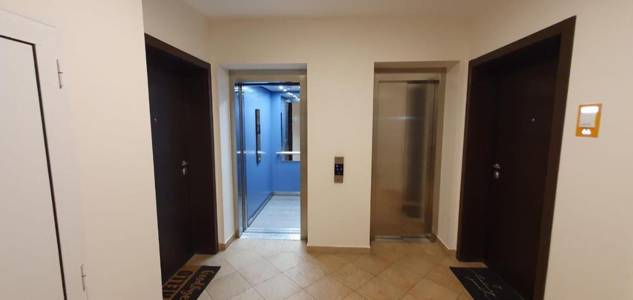 Lara 65 - Cozy & Modern Apartment @ Conest Iasi Exterior foto