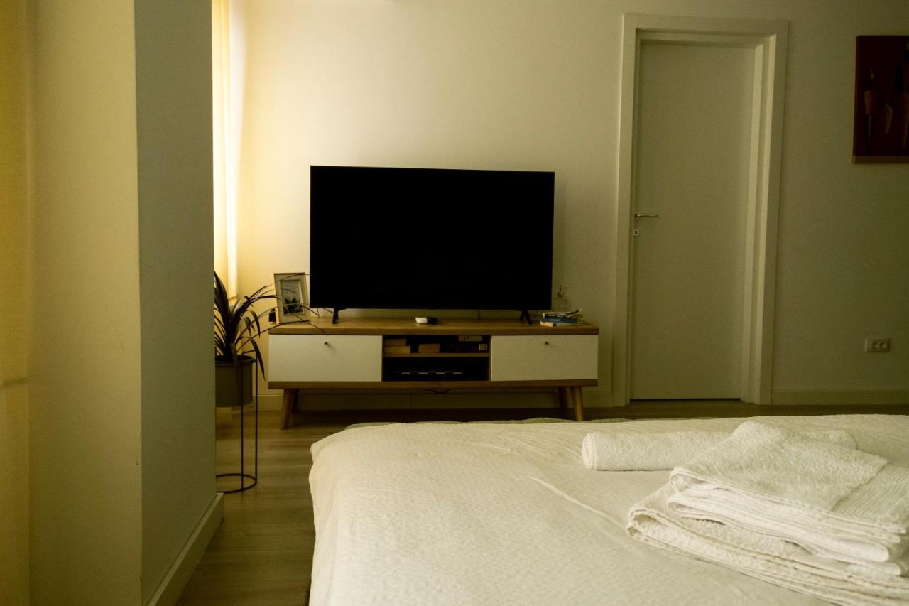 Lara 65 - Cozy & Modern Apartment @ Conest Iasi Exterior foto